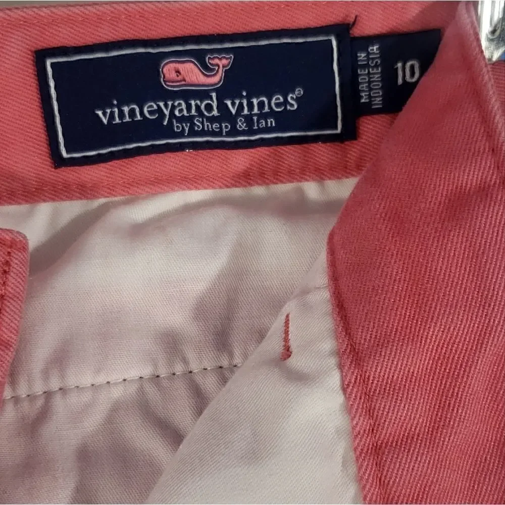 Vineyard Vines youth shorts